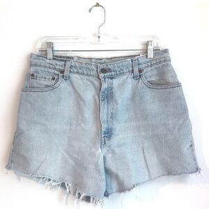Levi’s 550 Shorts